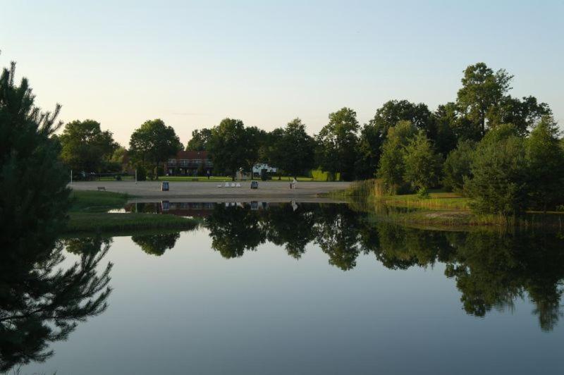 Ferienpark Mecklenburg Ziegendorf Ngoại thất bức ảnh